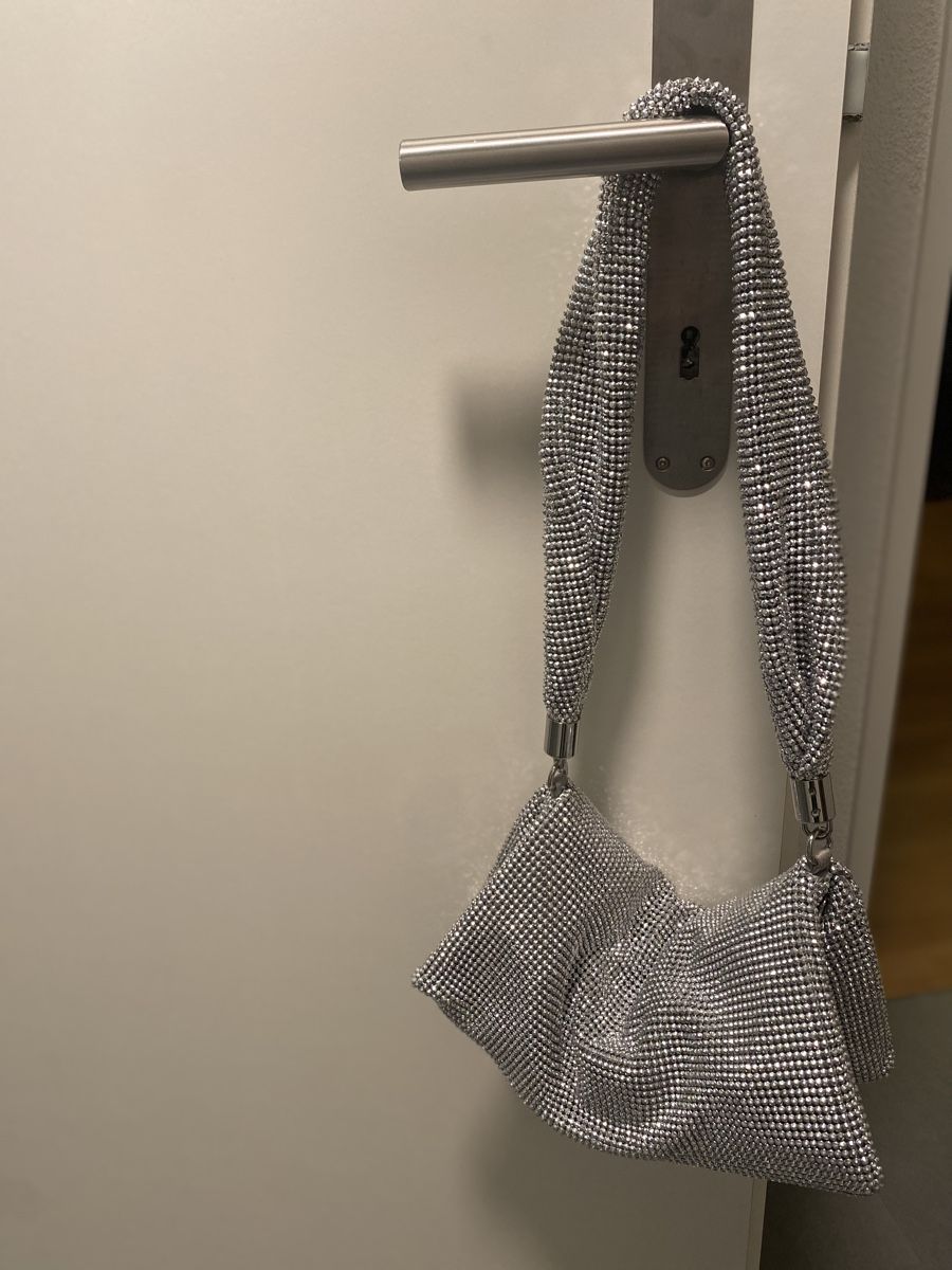 Borse da donna: Arket Glitzer Tasche! ✨ – Usato da Sissach venduto da Loredana89 1