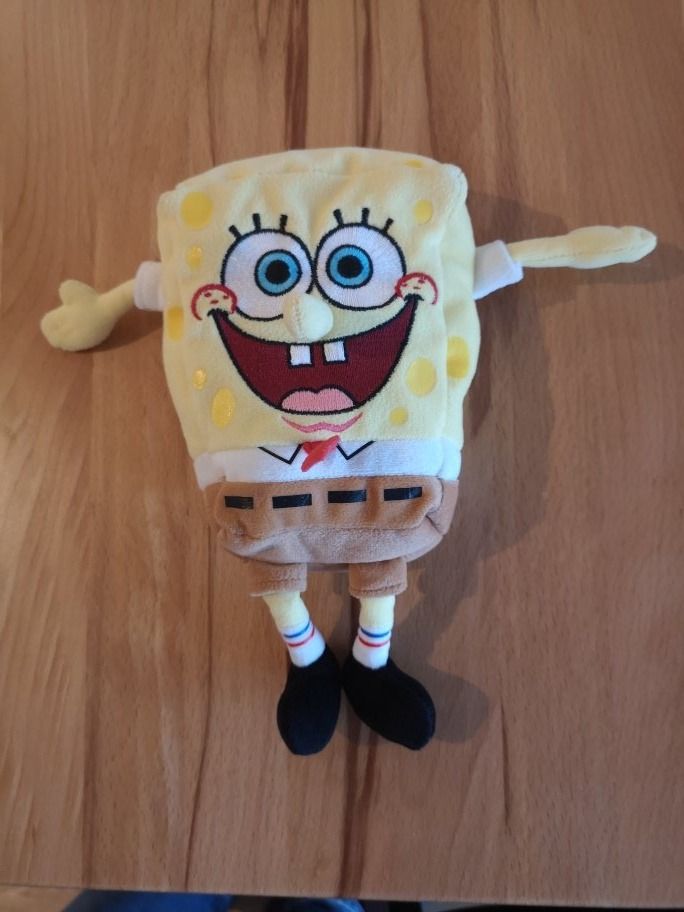 Figuren: SPONGE BOB BEWEGLICH UND HERZIGE SCHLANGE – Neu (gemäss Beschreibung) aus Oberentfelden von SWISS027
