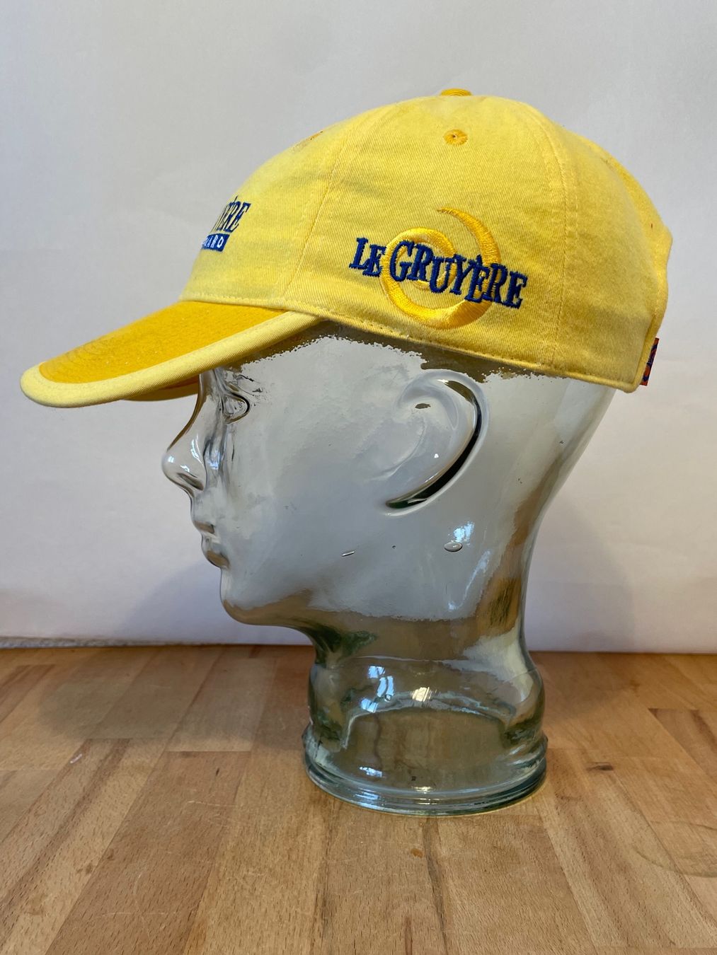 Hüte, Mützen & Caps: Vintage Y2K Cap Gruyère Käse – Gebraucht aus Zürich von le_souk 3
