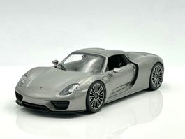 PORSCHE 918 SPYDER SILBER 1:18 WELLY
