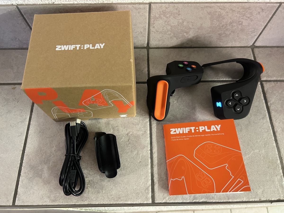 Zwift Vélos d'appartement: Zwift Play Controller Set; OVP, neuwertiger Zustand – Neuf (Voir description) à Diepoldsau par Kekoa75
