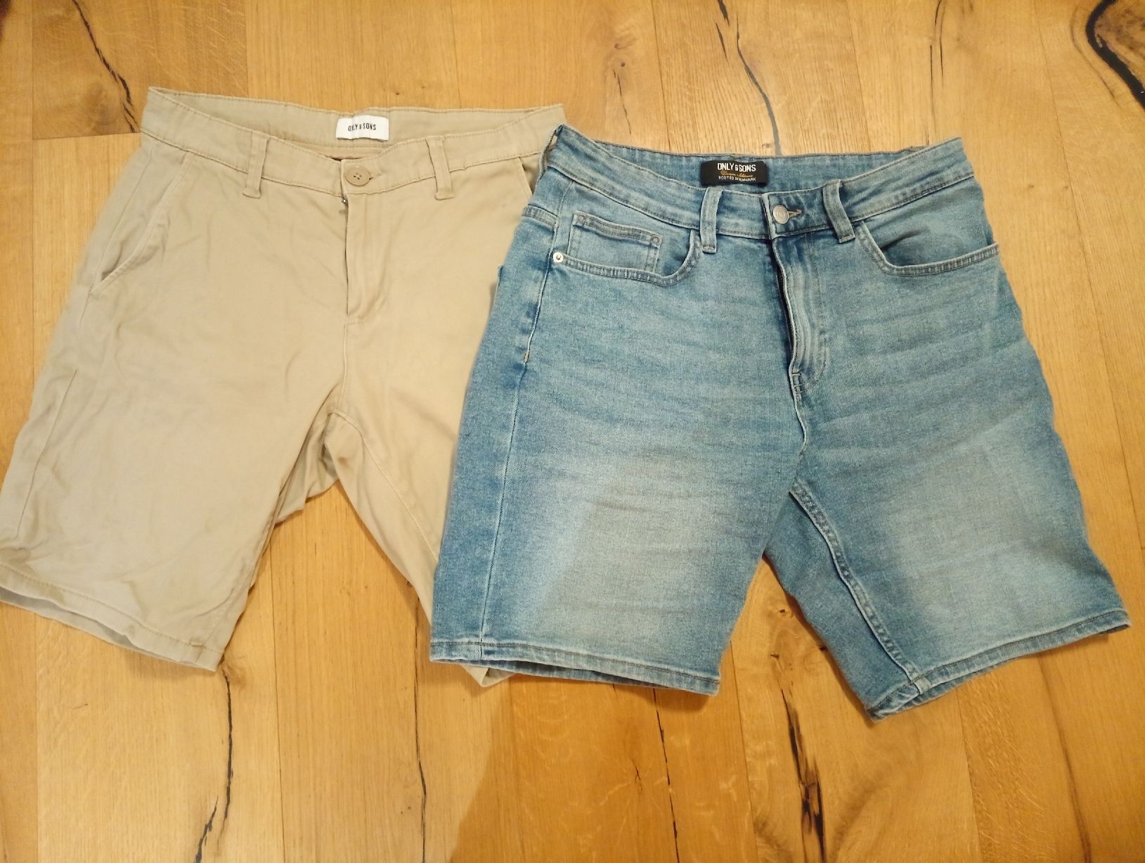 Pantalons: 2x Only& Sons short – D'occasion à Heerbrugg par Krityu