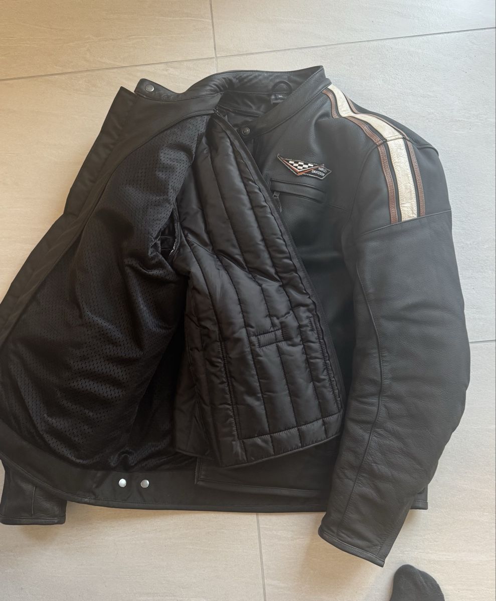 Harley-Davidson Giacche: Blouson Harley-Davidson en cuir véritable - Taille 3XL – Usato da Cormoret venduto da Jackb6 4