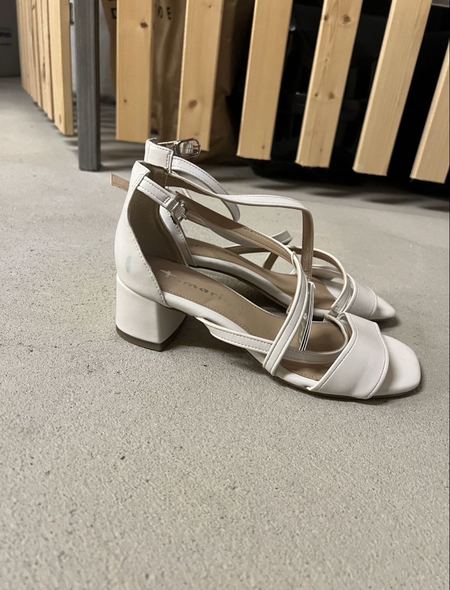 Tamaris Damenschuhe: Tamaris Riemchensandalen – Neu (gemäss Beschreibung) aus Laufen von mar_flh8 3