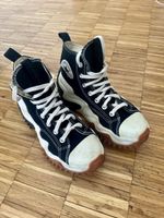 Converse Run Star Hike