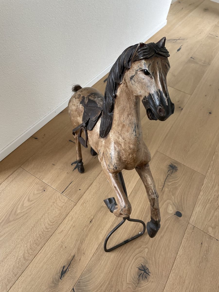 Statuette: Antikes Karussell-Pferd aus Holz – Usato da Zürich venduto da cri_vcf7 3