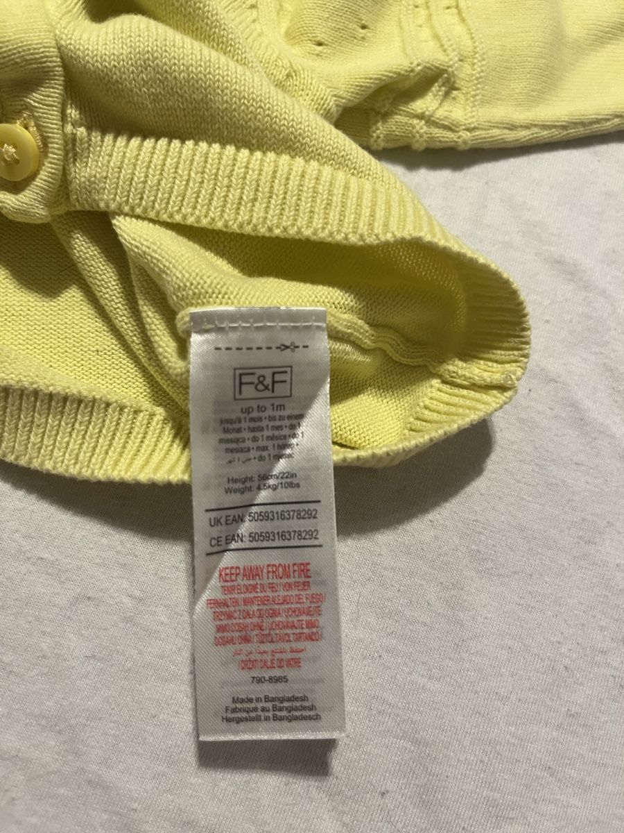 Jacken & Mäntel: gelbe Baby Strickjacke, Größe 54 – Gebraucht aus Brugg AG von deb_57xk 2