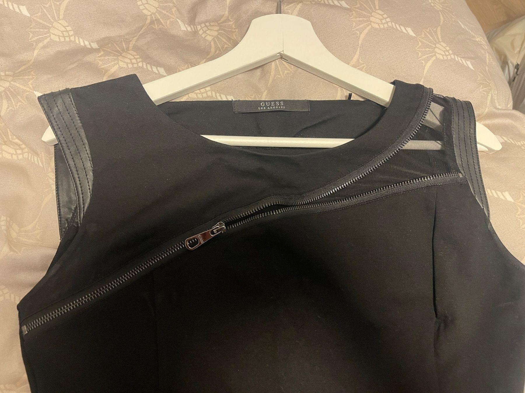 Guess Kleider: Kleid Guess L – Neu (gemäss Beschreibung) aus Winterthur von Milan340 2