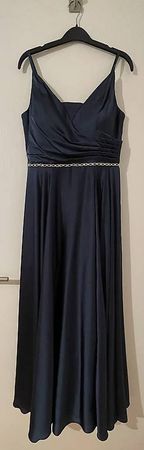 Elegantes Abendkleid von Mascara inkl. Peter Kaiser Schuhe 