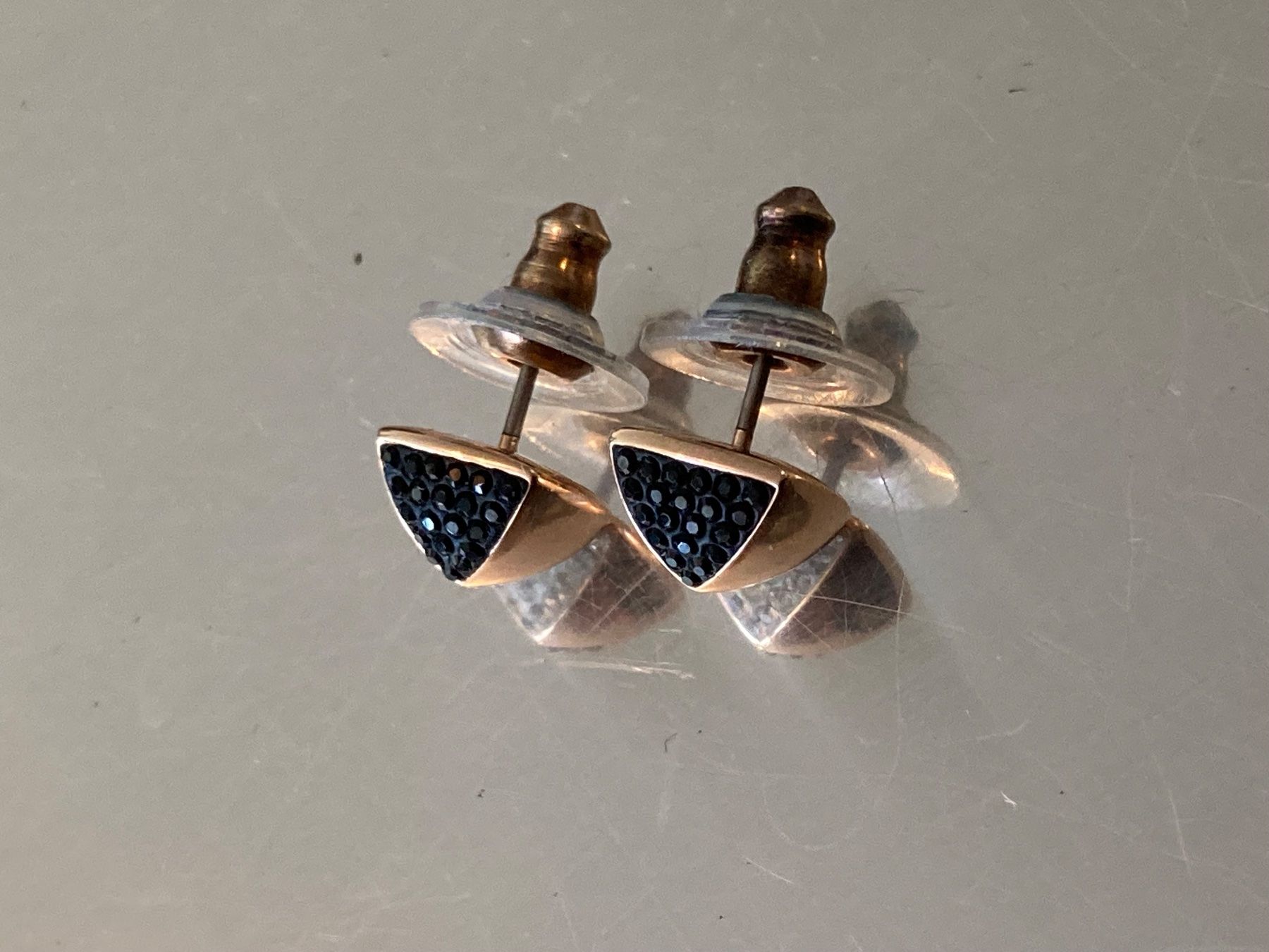 Swarovski Boucles d'oreille: Boucles d'oreilles Swarovski  doré – D'occasion à Marly par Antigona71 2