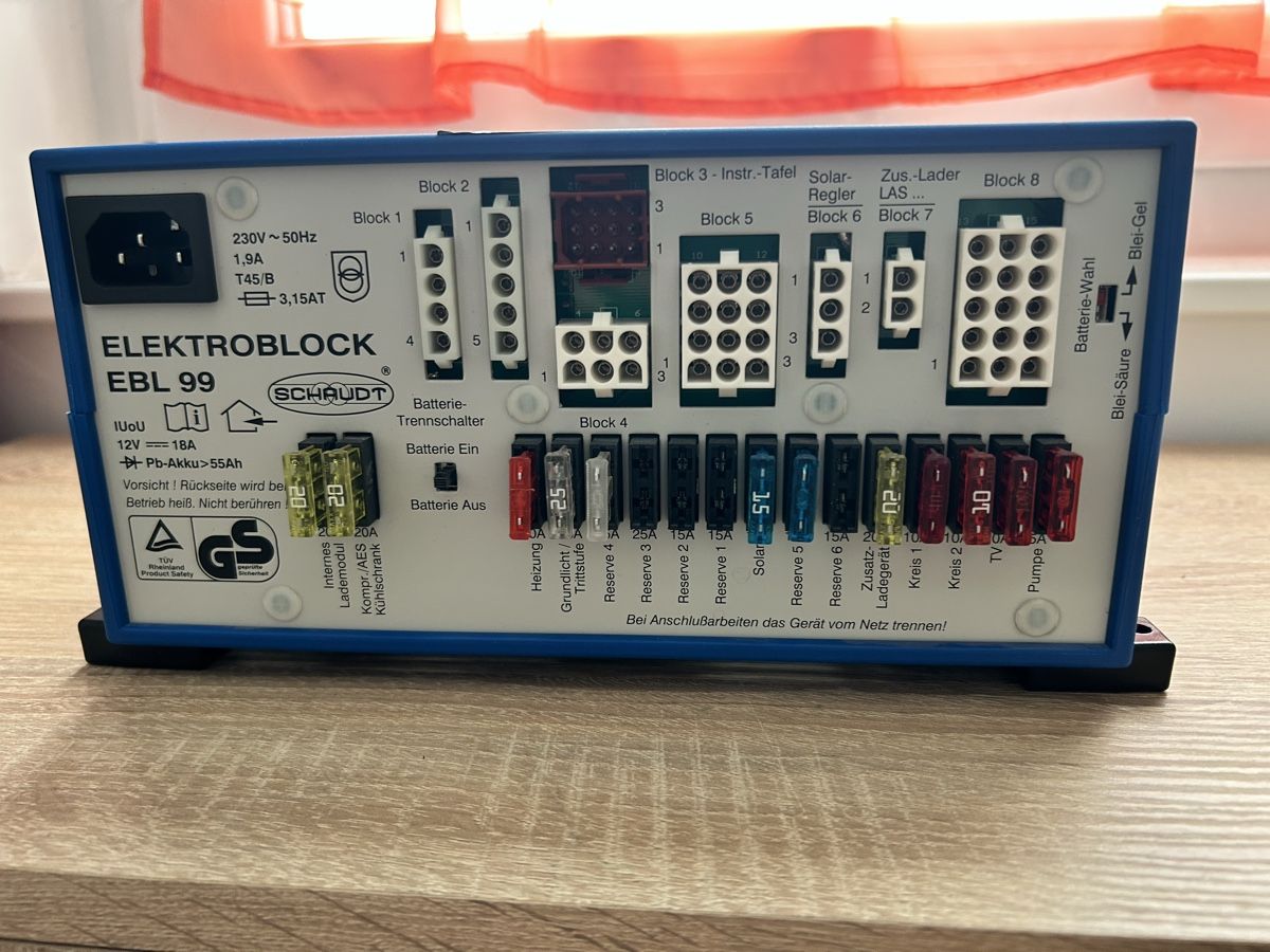 Composants électroniques: Elektroblock 99 – Défectueux à Kirchberg BE par Keeper11