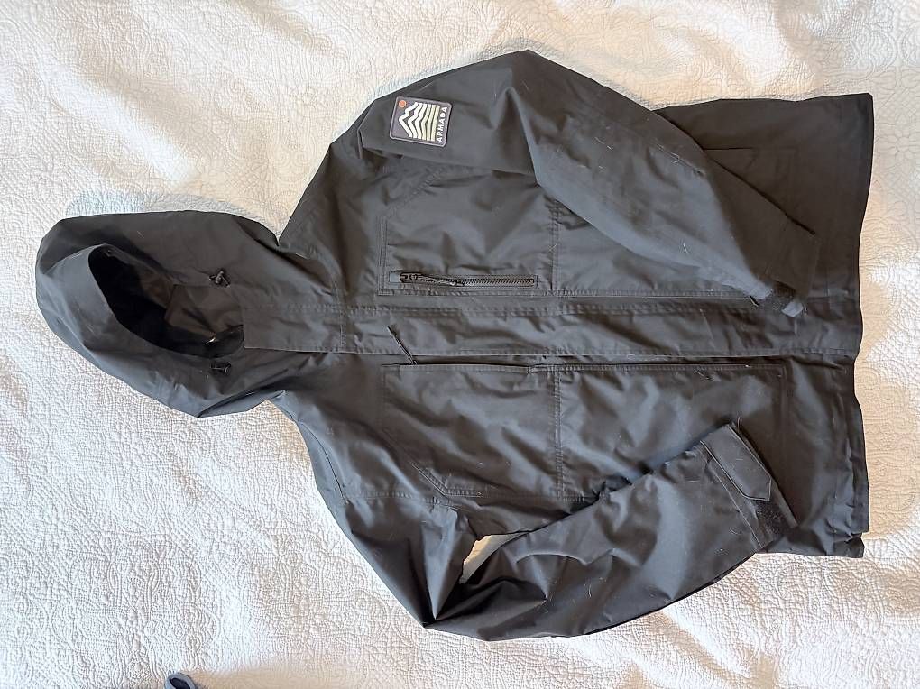 Jacken: ARMADA Skijacke Damen M – Gebraucht aus Bern von gutti72