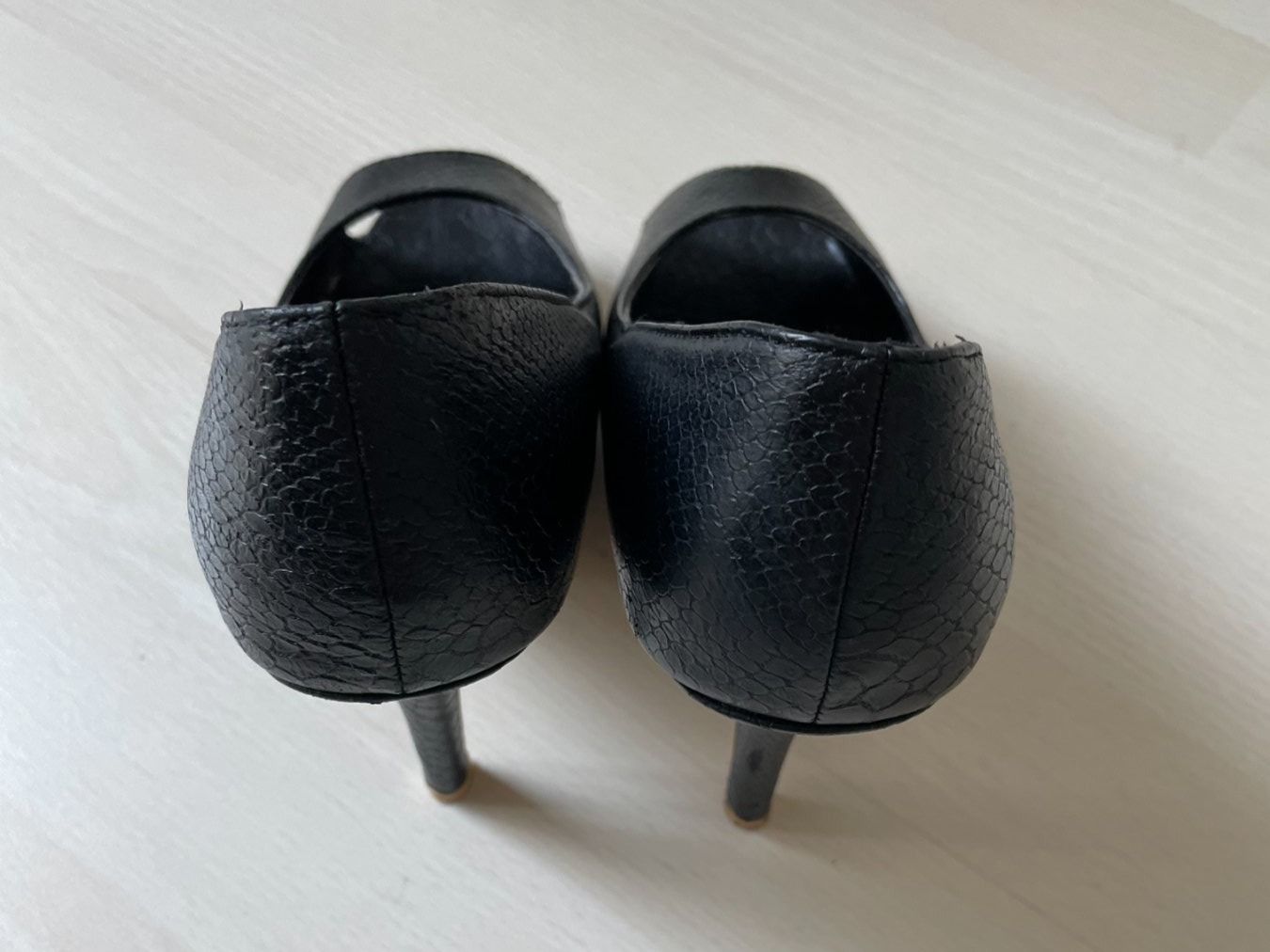 Damenschuhe: Peep toe-Plateau-High heel schwarz Gr. 39 – Gebraucht aus Schindellegi von Moom1402 3