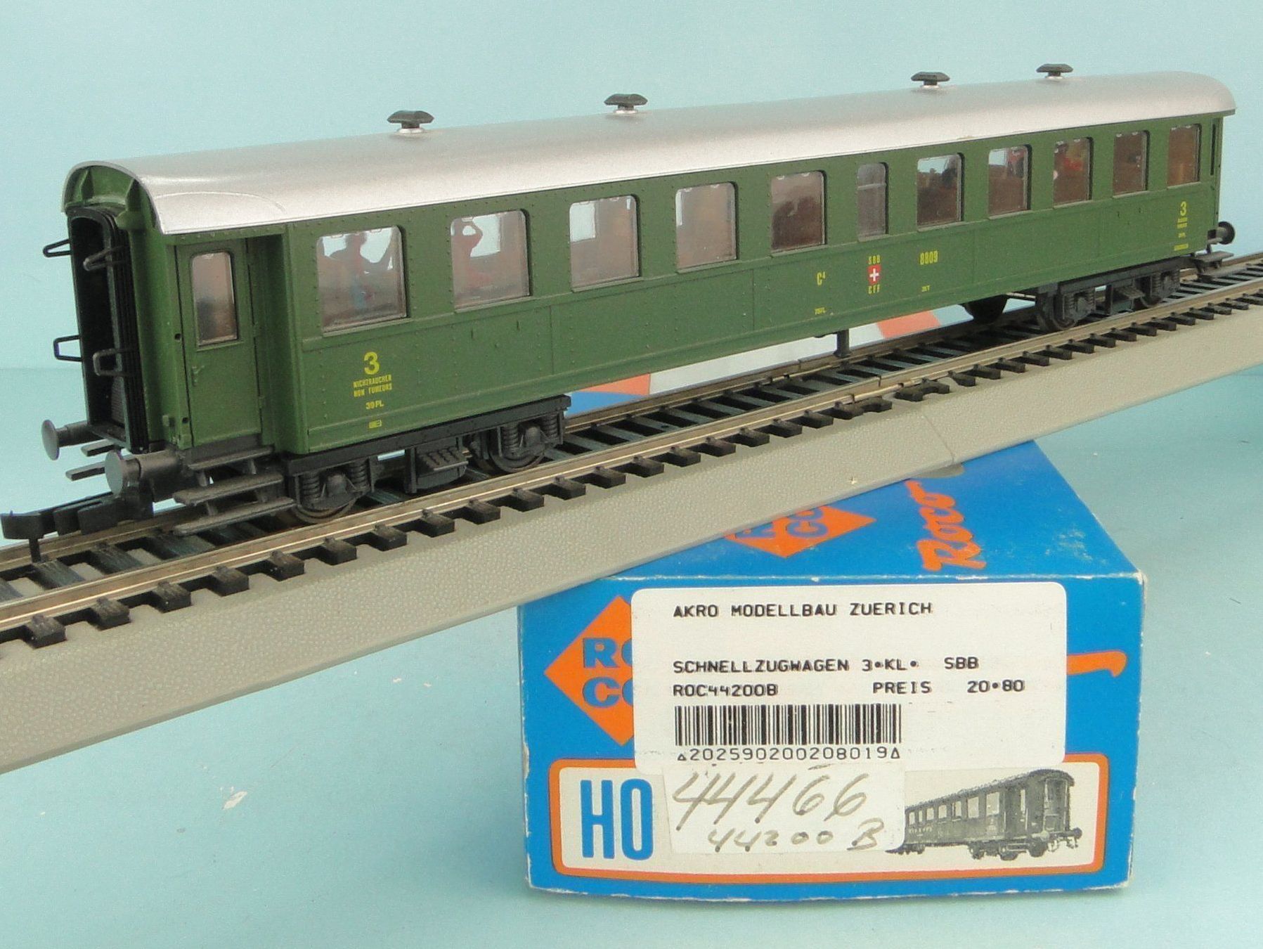 Roco Modellini di ferrovie: Roco H0 SBB C4 3 Kl. LED Beleuchtung – Usato da Bülach venduto da cann11