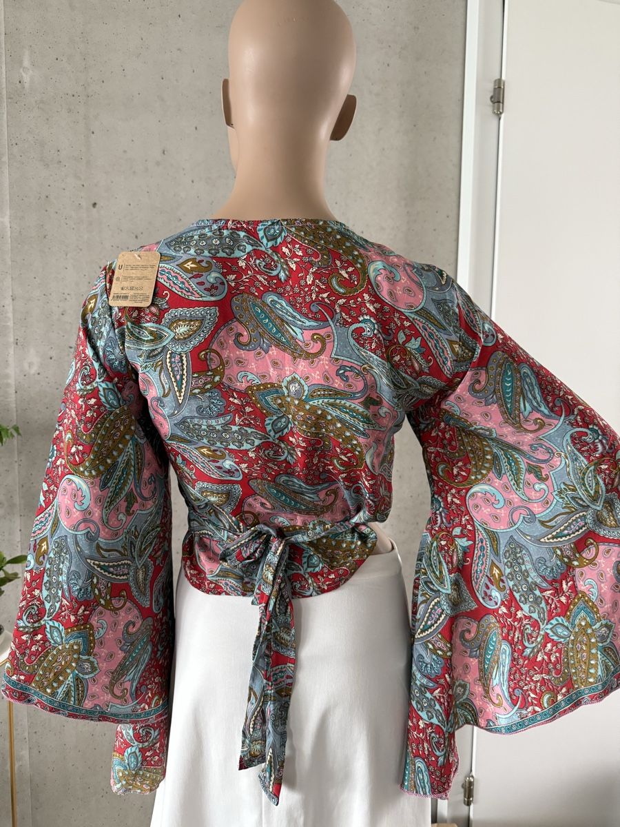 Blusen: Fliessende Wickelbluse Strandbluse Kurzbluse Neu – Neu und originalverpackt aus Rotkreuz von beltraum 2