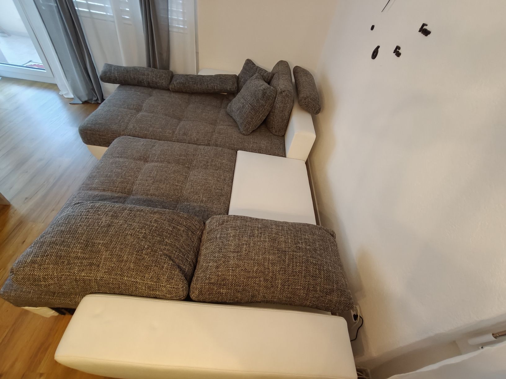 Sofas: Bett/Ecksofa – D'occasion à Thun par Offerte_Filippo 3
