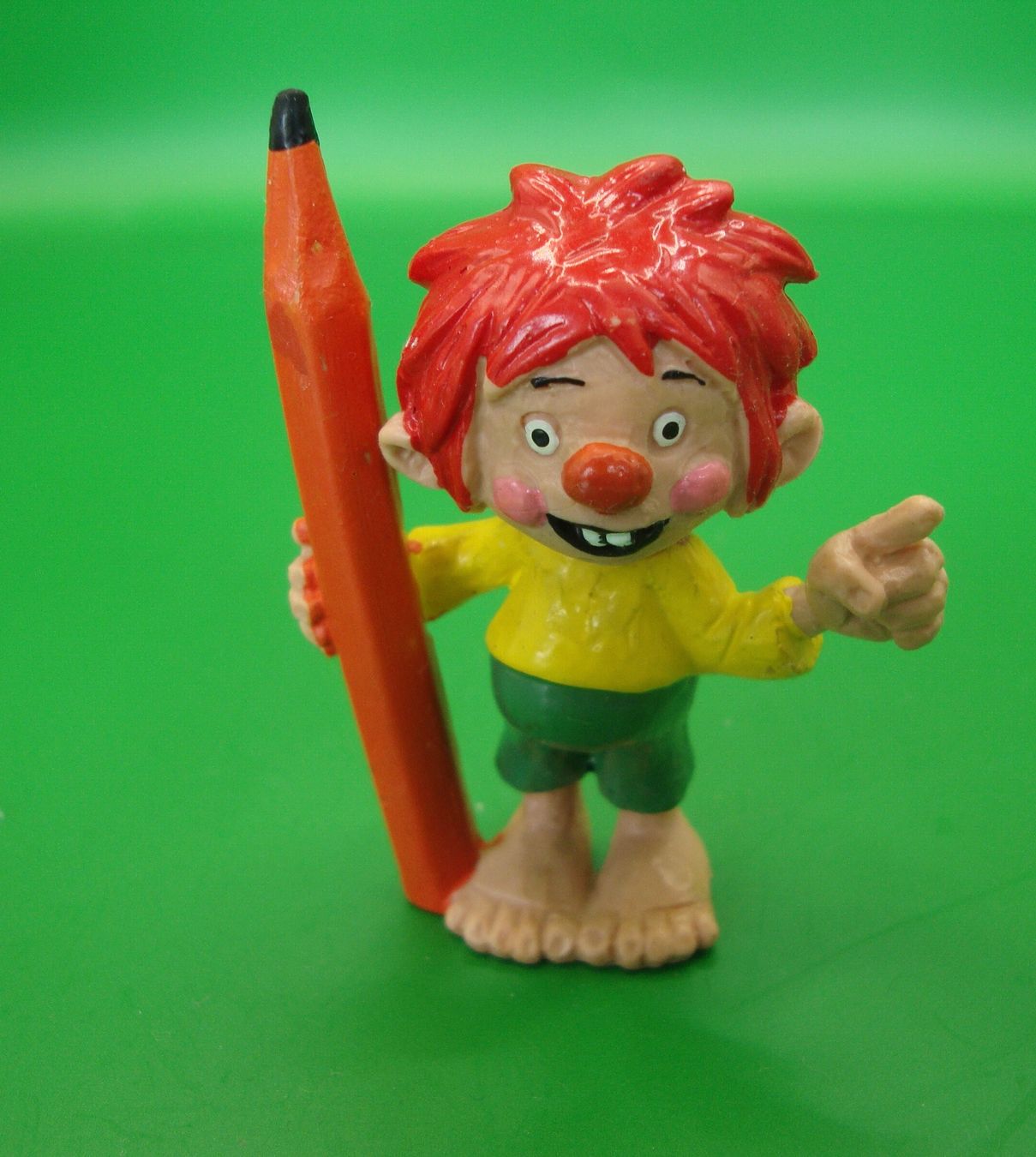 Bullyland Statuette: Pumuckl mit Bleistift 1983 Bully 6.5cm – Usato da Basel venduto da pink2010