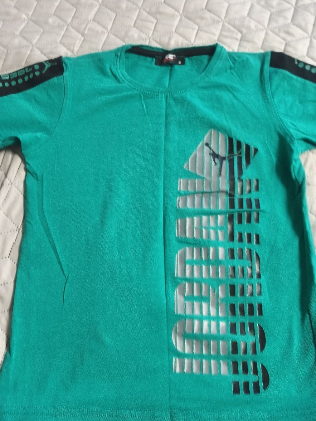 Lotti & Set di vestiti: Kinder T-Shirt 122-128 – Usato da Tagelswangen venduto da son_z88g