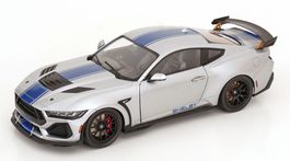 FORD MUSTANG SHELBY SUPER SNAKE SiLBER/BLAU 1:18