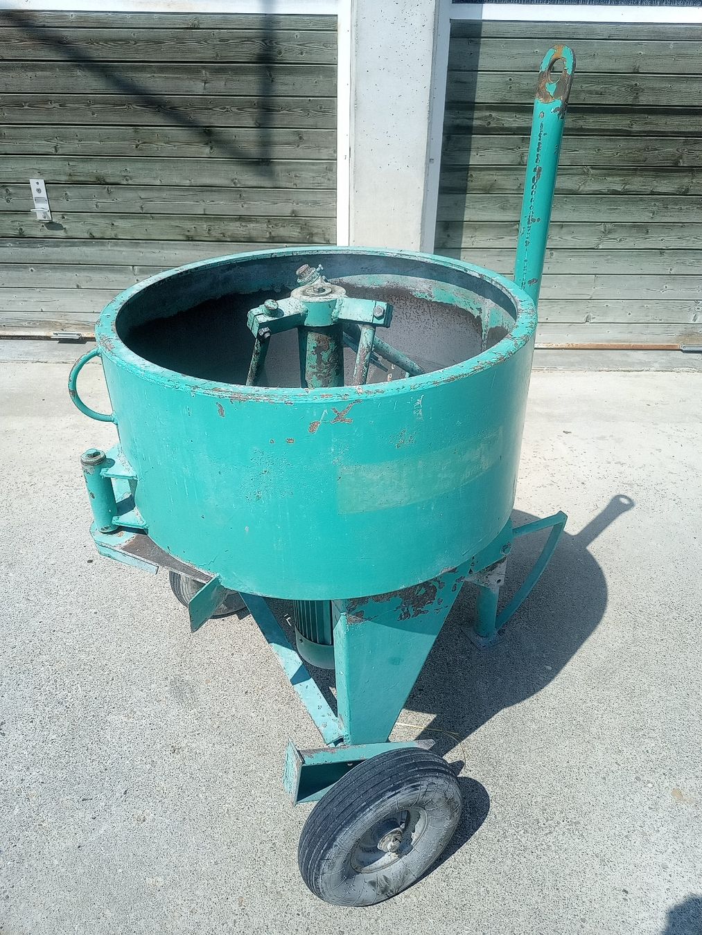 Tutte le macchine: Zwangsmischer / Betonmischer Huggler – Usato da Busswil b.Melchnau venduto da Morgen77 3