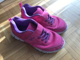 Turnschuhe von Vty Grösse 33 pink/lila