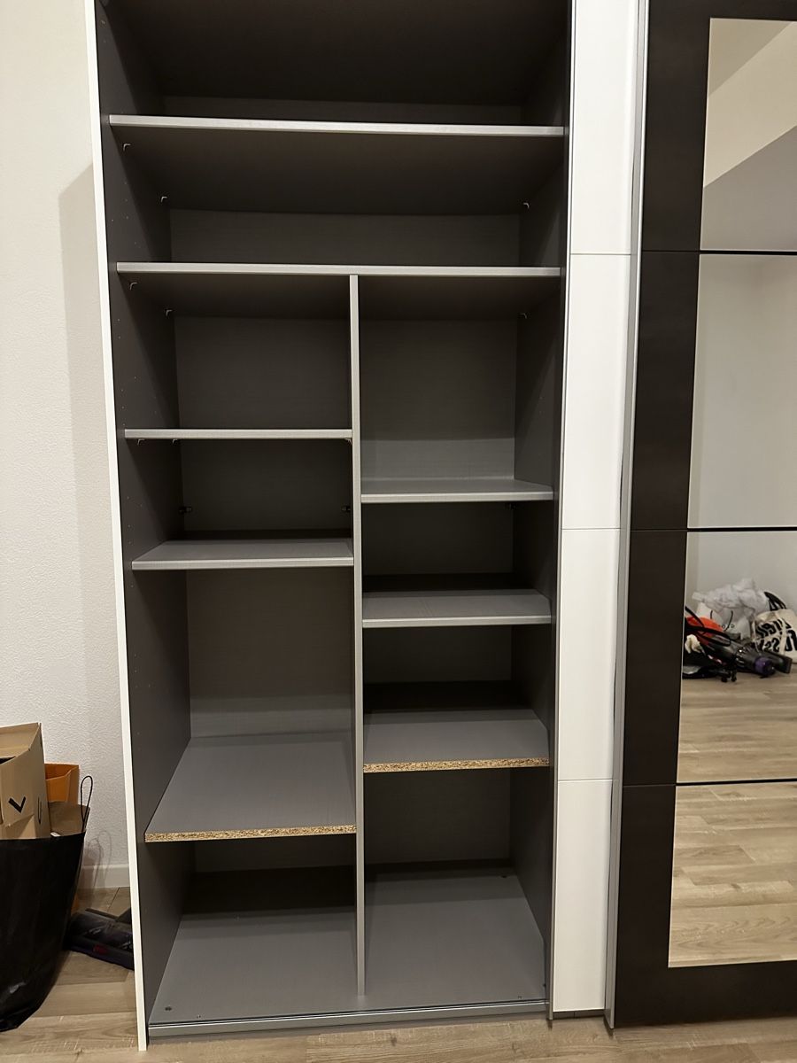 Armoires: Wardrobe  – D'occasion à Basel par tar_nq7c 1