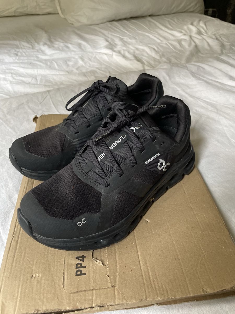 On Scarpe da donna: On Waterproof Running Shoes – Usato da Zürich venduto da Asolomon