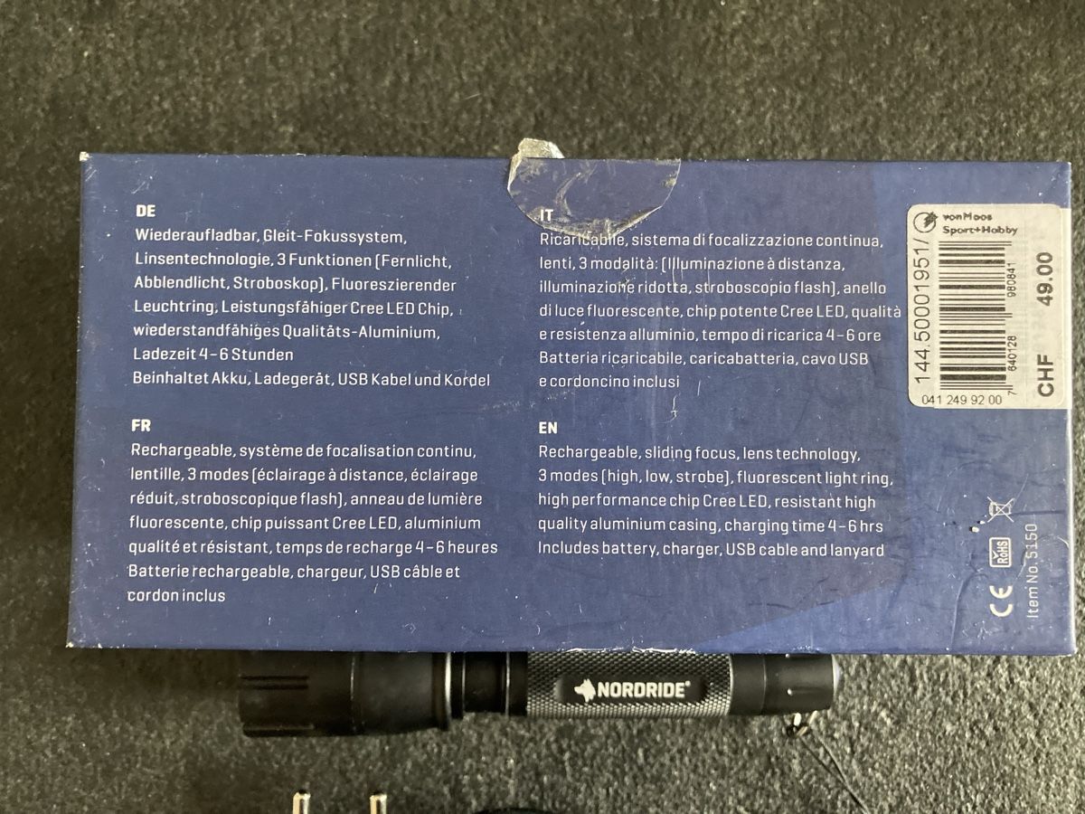 Lampade: Nordride Taschenlampe mit USB Ladekabel – Usato da Cham venduto da LoreM7 1
