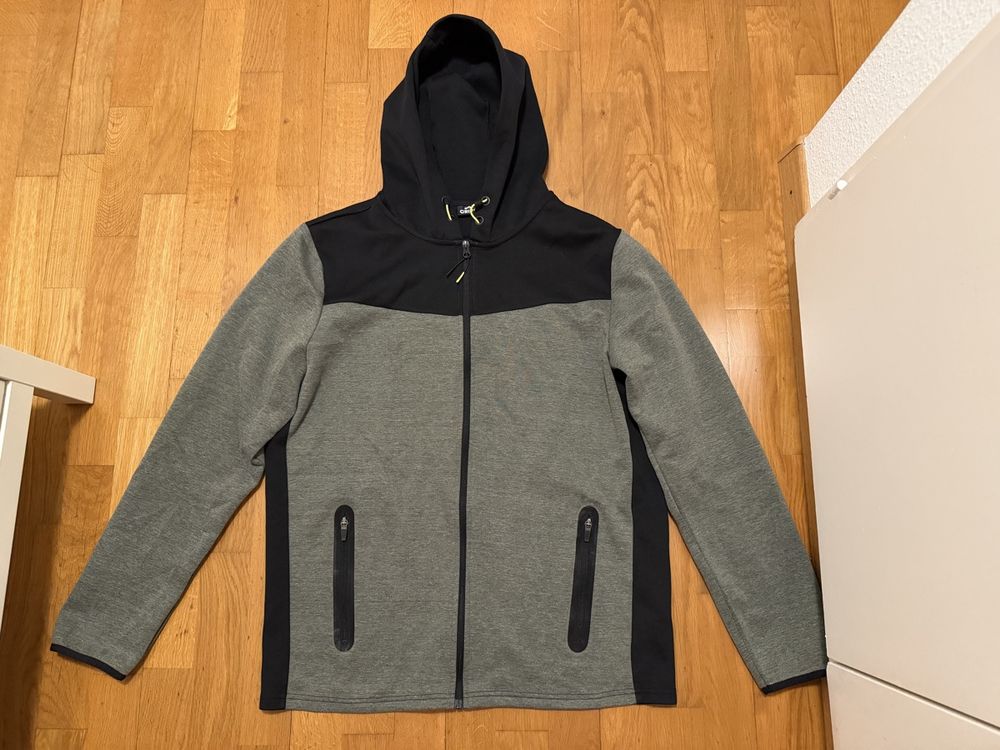 Crivit Herren Jacke Grösse XL. Nie getragen. (Neu (gemäss Beschreibung ...