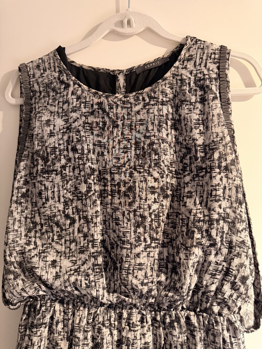 Esprit Vestiti: Esprit Kleid in grau Gr. 38 – Usato da Balgach venduto da ren_xy57 1