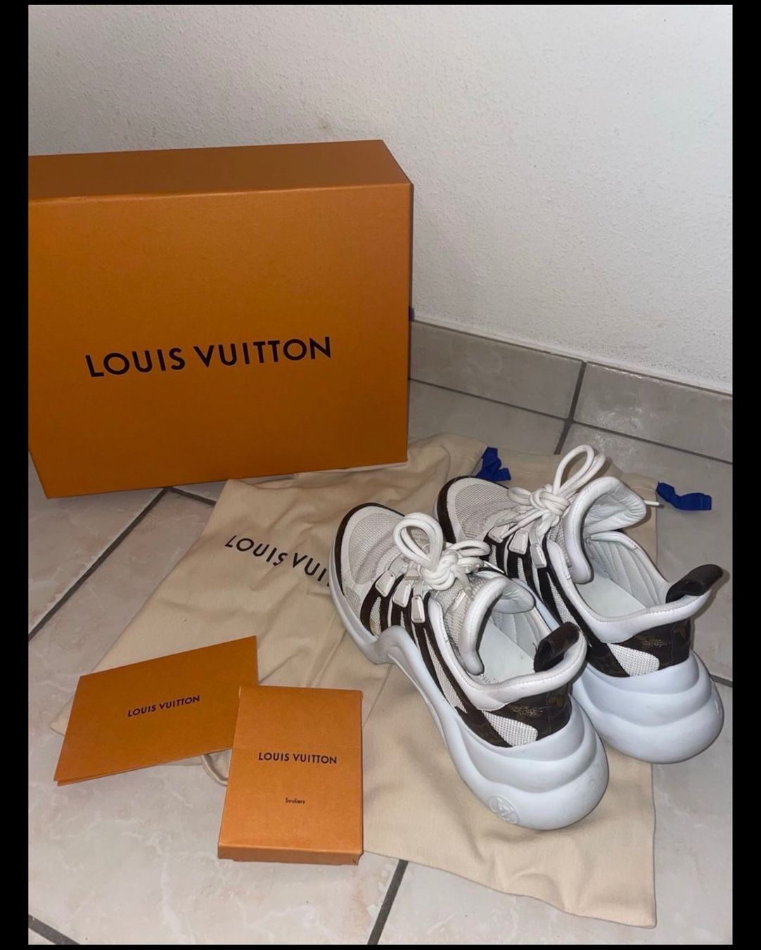 Louis Vuitton Chaussures femmes: Basket Louis Vuitton – D'occasion à Chavannes-Renens par Angelique2022