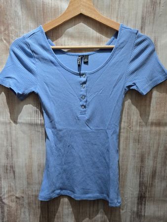 🎉 PIECES Rib-Top mit Knöpfen - XS - Hellblau