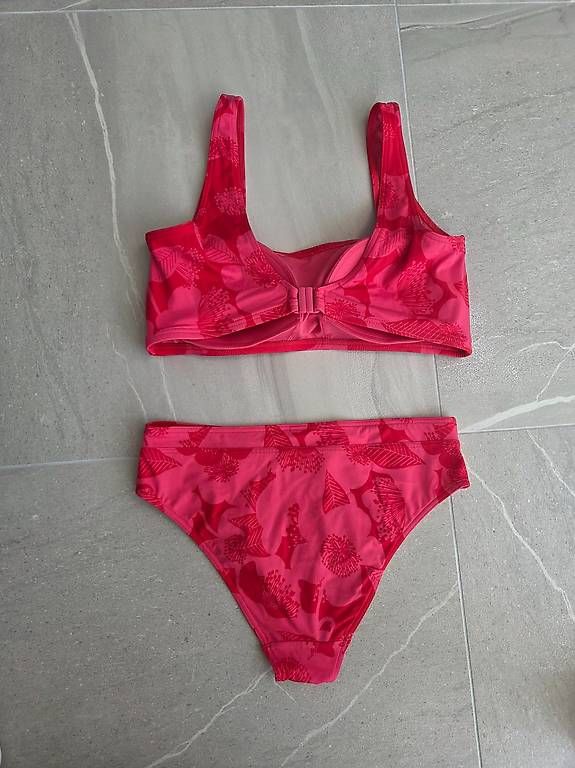 Badekleider & Bikinis: Bikini Set M&S – Neu (gemäss Beschreibung) aus Wängi von Bibo4. 1