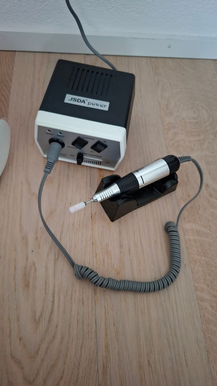 Maniküre: Nagelfräser – Neu (gemäss Beschreibung) aus Rickenbach b. Wil von Beautiful.Things 2