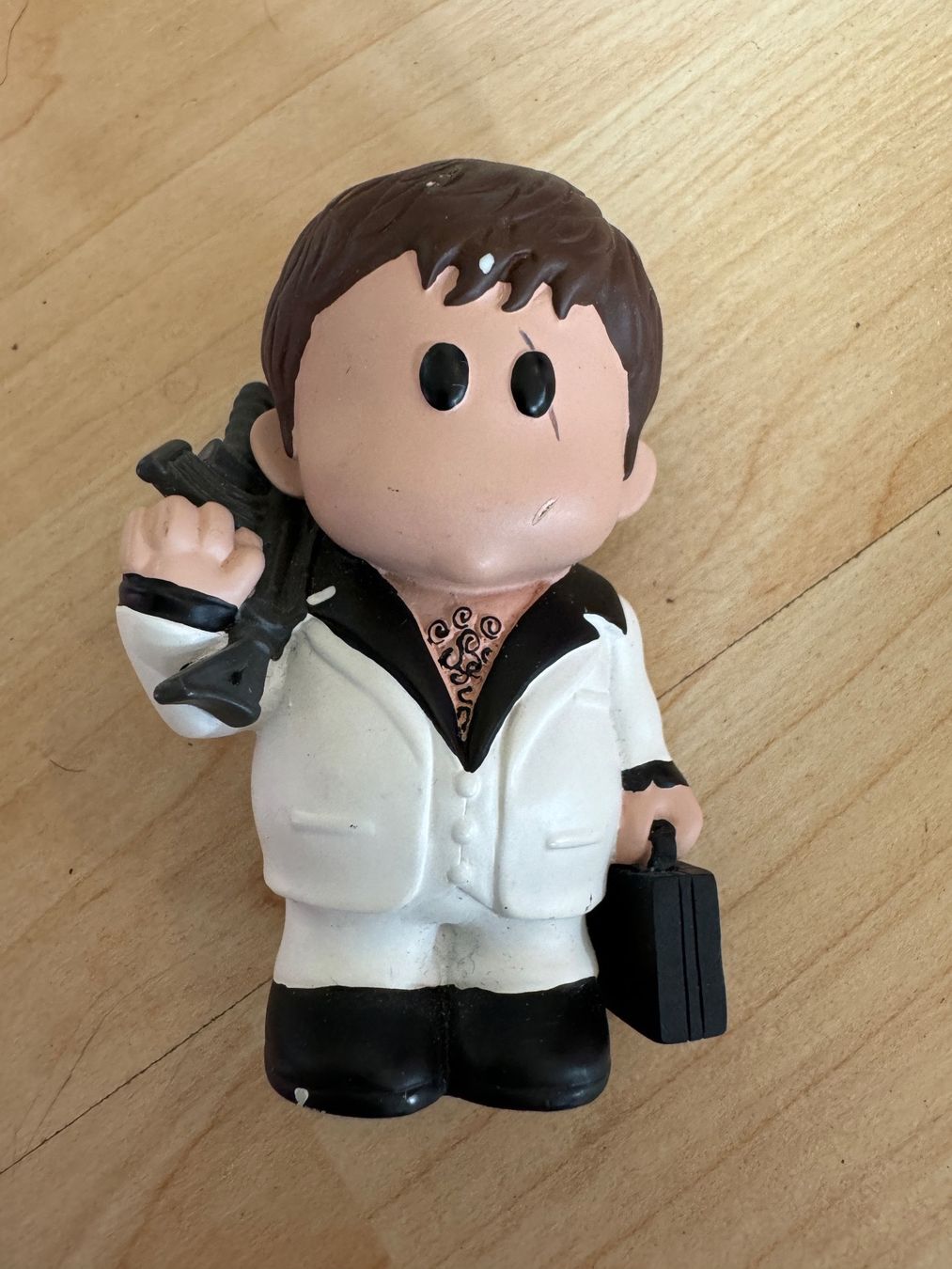 Statuette: Action Figur "Scarface" Tony Montana – Nuovo (secondo la descrizione) da Seuzach venduto da Inspektor99 2