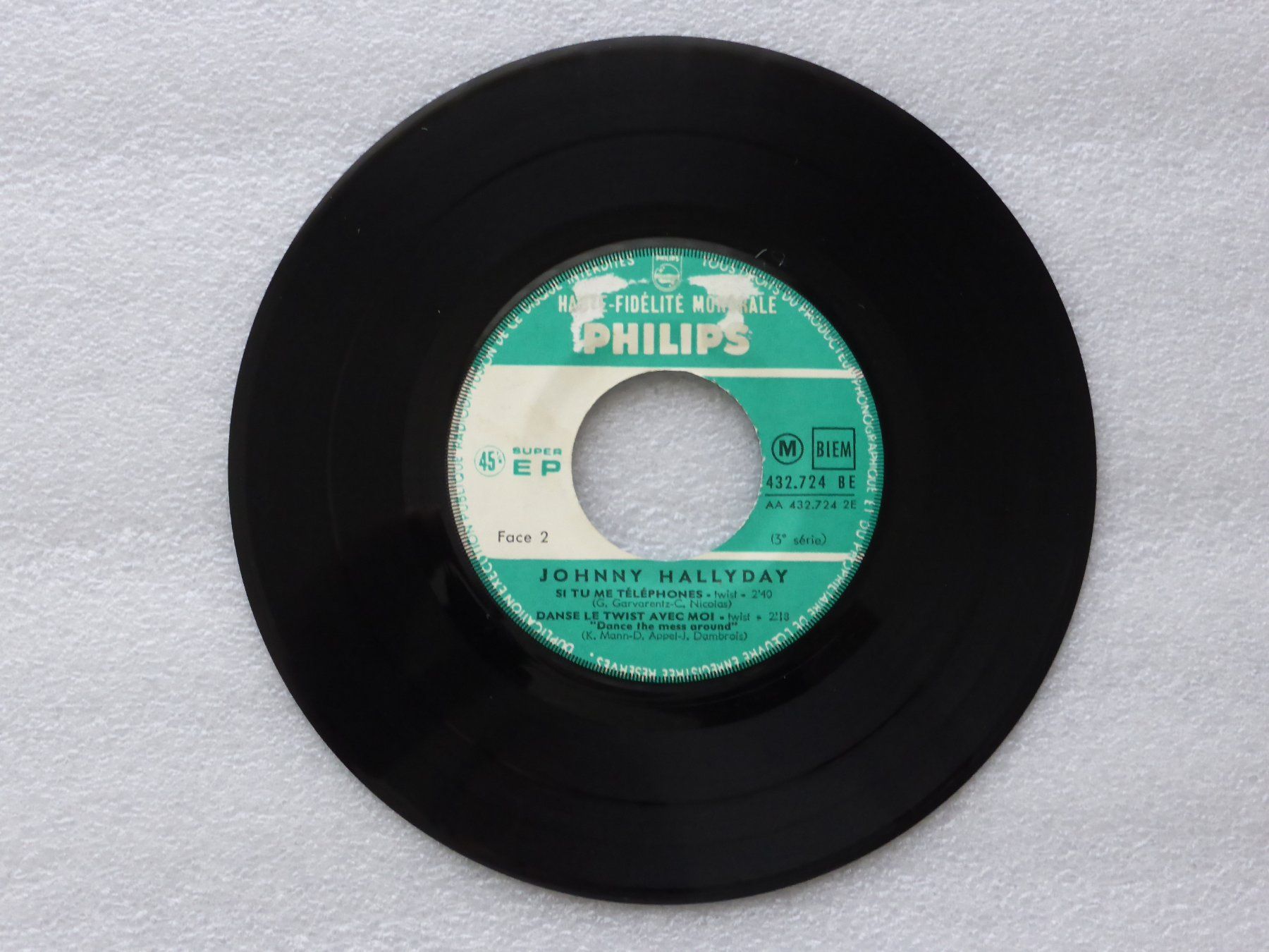 Dischi in vinile: Vinyl Single   EP  JOHNNY HALLYDAY – Usato da Küssnacht am Rigi venduto da Mondkinder 2