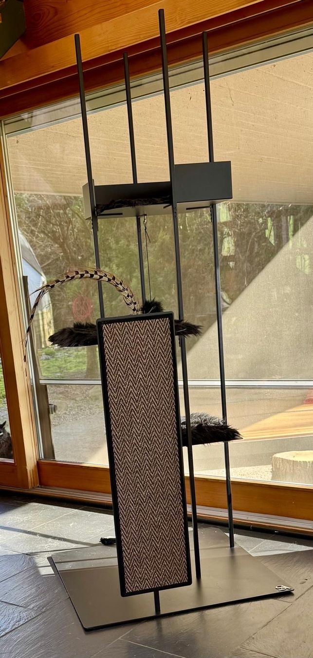Katzenbaum - Kratzbaum: Designer-Katzenbaum – Gebraucht aus Cham von Bashhh 2