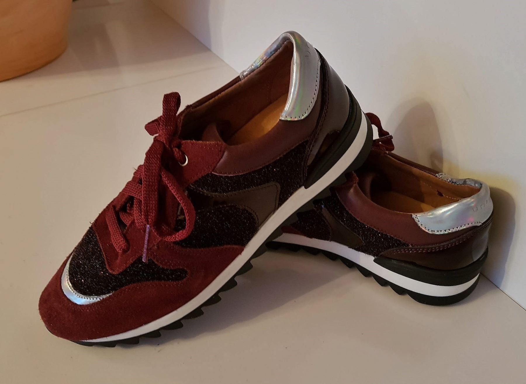 Unisa Chaussures femmes: Unisa Leder Sneaker Gr.36 – Neuf avec emballage d'origine à Reinach AG par innamac 4