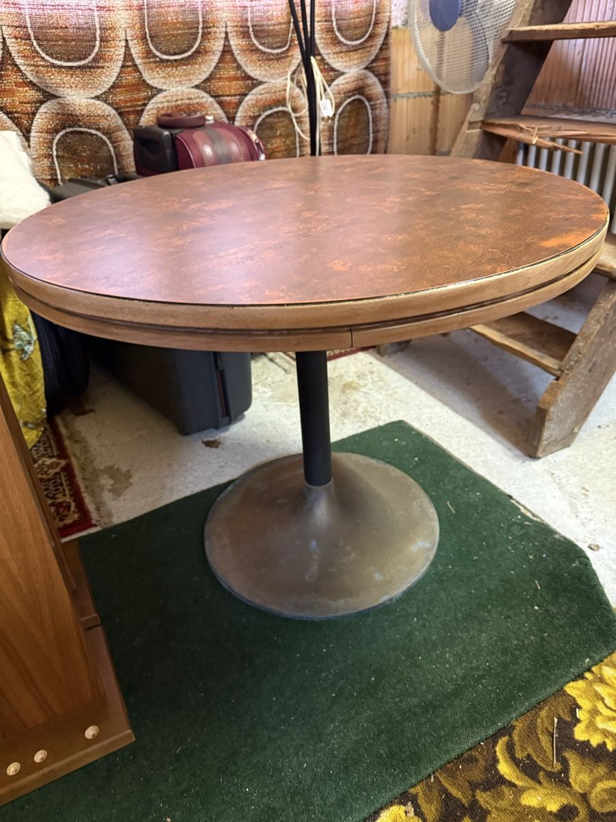 Tables: Table de bistrot – D'occasion à Biel/Bienne par mar_hhq2 1