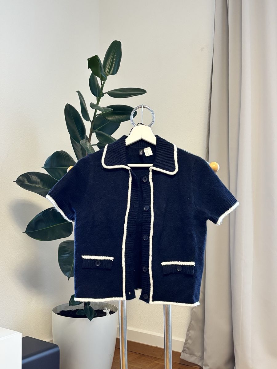 H&M Top: Top H&M, Size S – Usato da Peseux venduto da Meea97