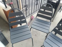 Chaises empilables gris anthracite 4 pcs. Comme neuves