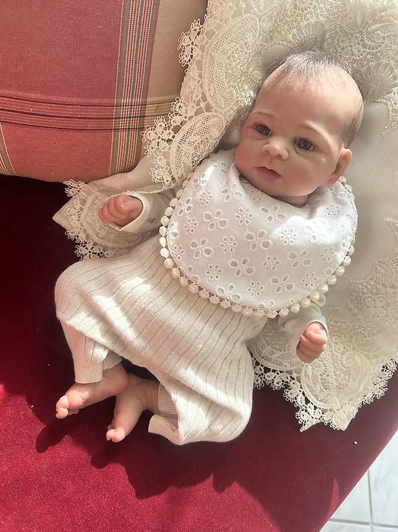 Reborn Puppen: Reborn Babypuppe – Neu (gemäss Beschreibung) aus Oberrüti von eve_l68w