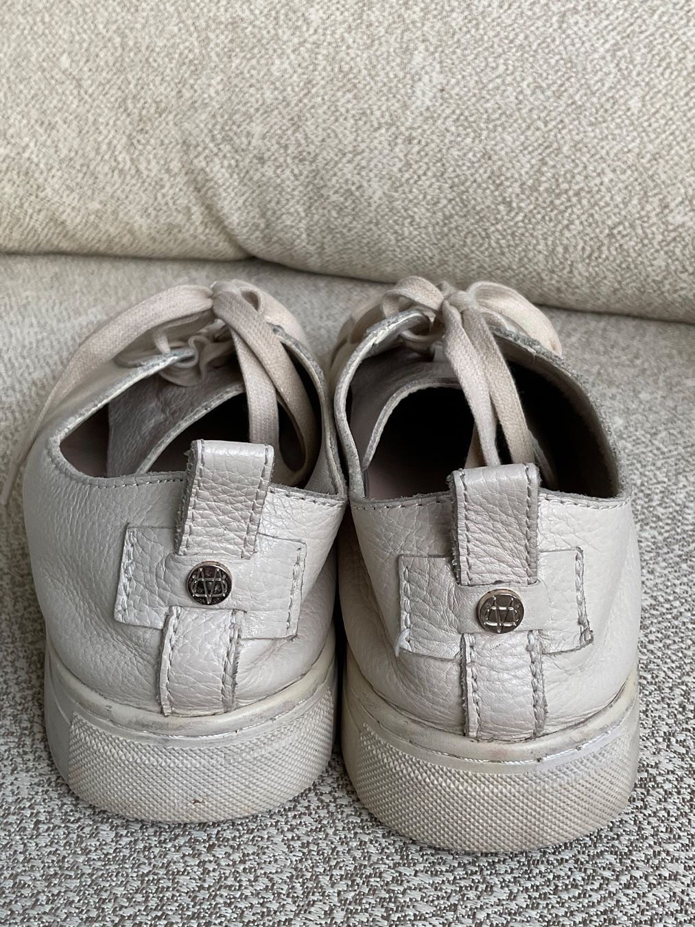 Massimo Dutti Scarpe da donna: Massimo Dutti Leder Schuhe Sneaker Gr 38 beige – Usato da Urdorf venduto da alda02 4