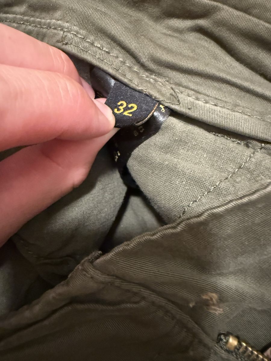 Alpha Industries Hosen: Cargo Alpha Industrie Shorts – Gebraucht aus Recherswil von Noname1 3