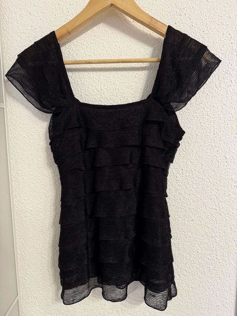 Top: Neuwertiges süsses Studio M Top mit Rüschen, schwarz, S – Nuovo (secondo la descrizione) da Udligenswil venduto da mp9_f7jr 2