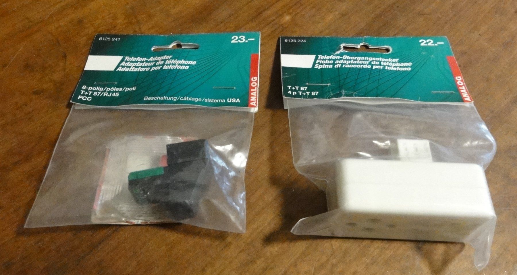 Lecteurs & Adaptateurs: Telefon Adapter und Übergangsstecker – Neuf avec emballage d'origine à Wohlen AG par Kande2007