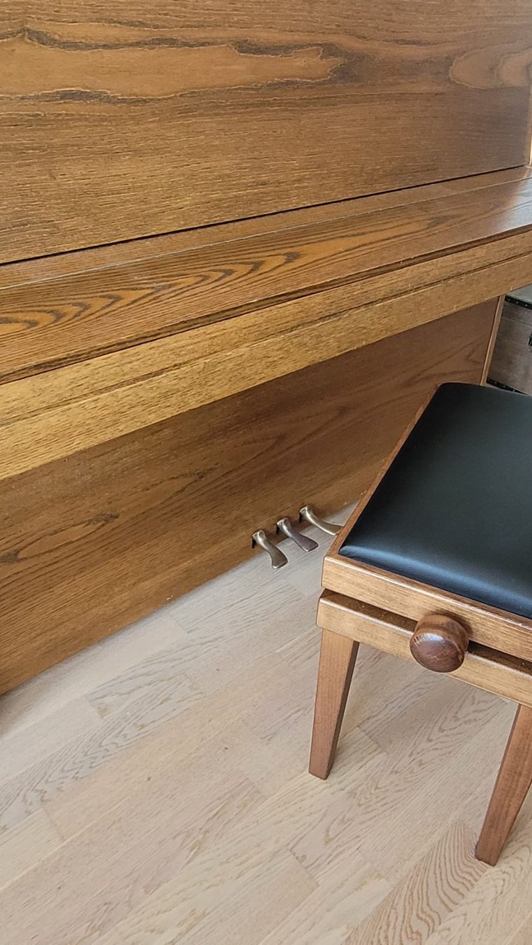 Strumenti musicali: Piano d'étude HELLAS – Usato da Neyruz FR venduto da Philou6 3