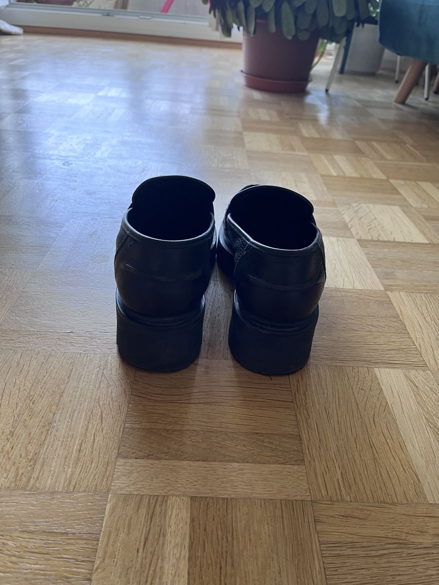 Scarpe da donna: Black leather platform loafer size 39 – Usato da Lausanne venduto da jen_jeon 4