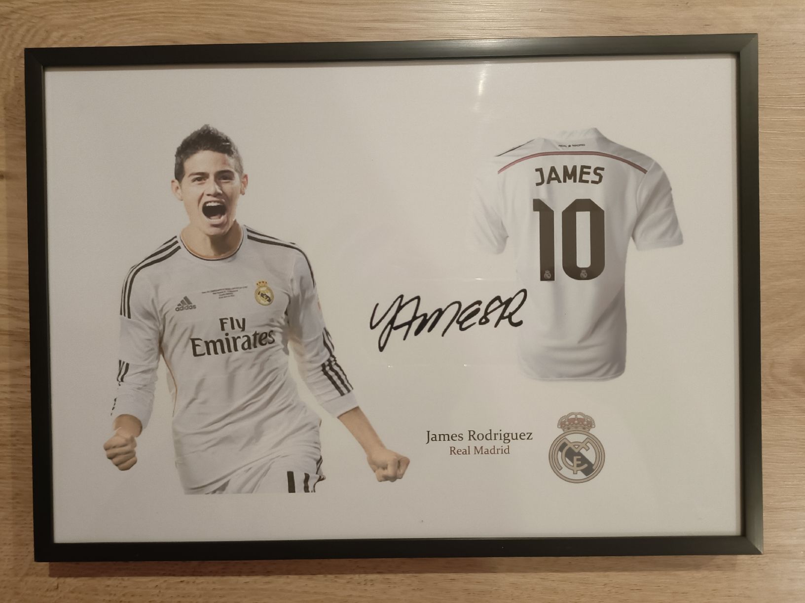 Autografi: James Rodriguez Autogramm Aufdruck – Usato da Einsiedeln venduto da Real_11