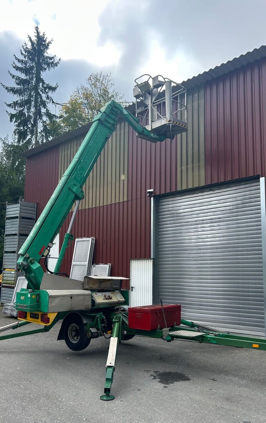 Rimorchi: Anhängerbühne 16.5m – Usato da Menziken venduto da Tairi10 3